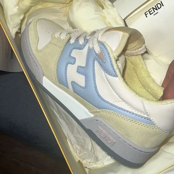 BNWT - Picture 5 of 6